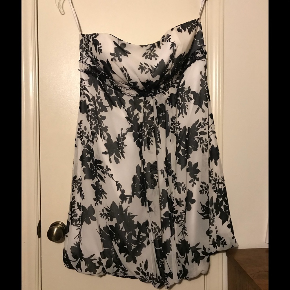 David’s bridal black and white strapless dress